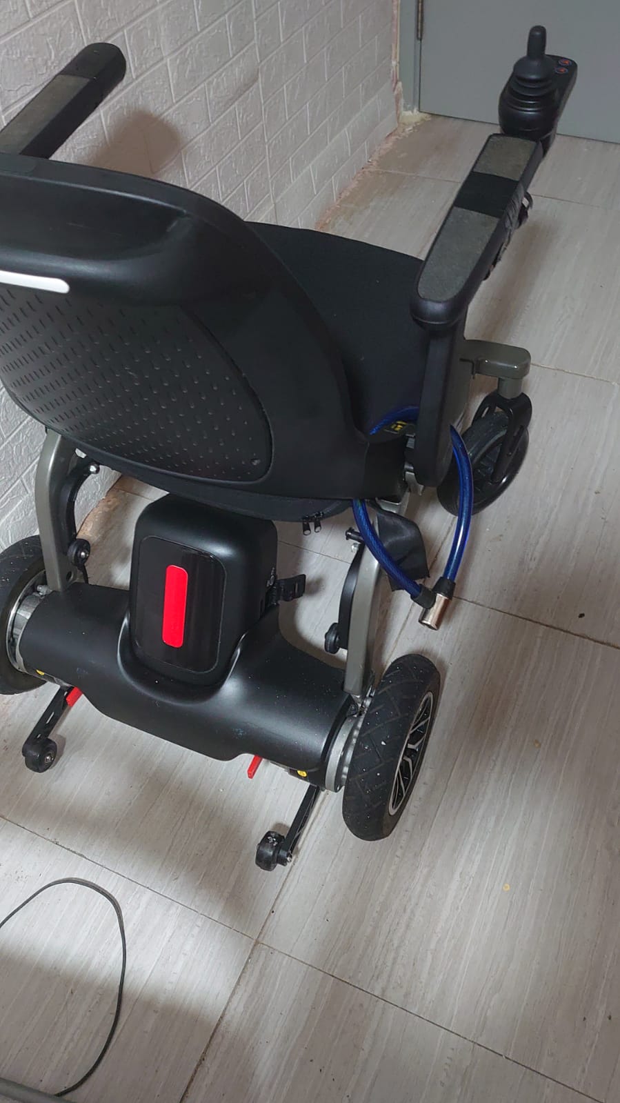 (二手)電動輪椅_輕微使用痕跡(原價$15000) - 天天代步