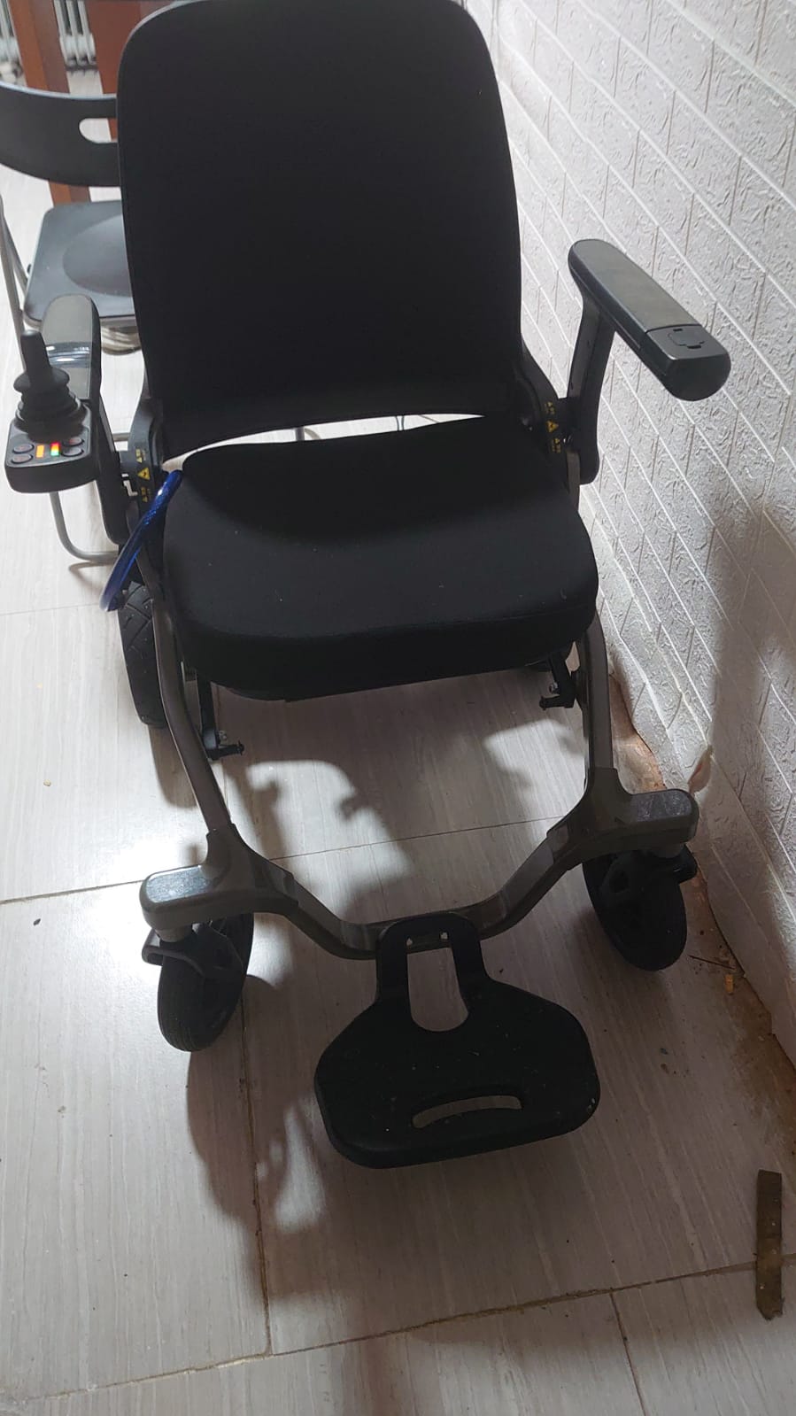 (二手)電動輪椅_輕微使用痕跡(原價$15000) - 天天代步