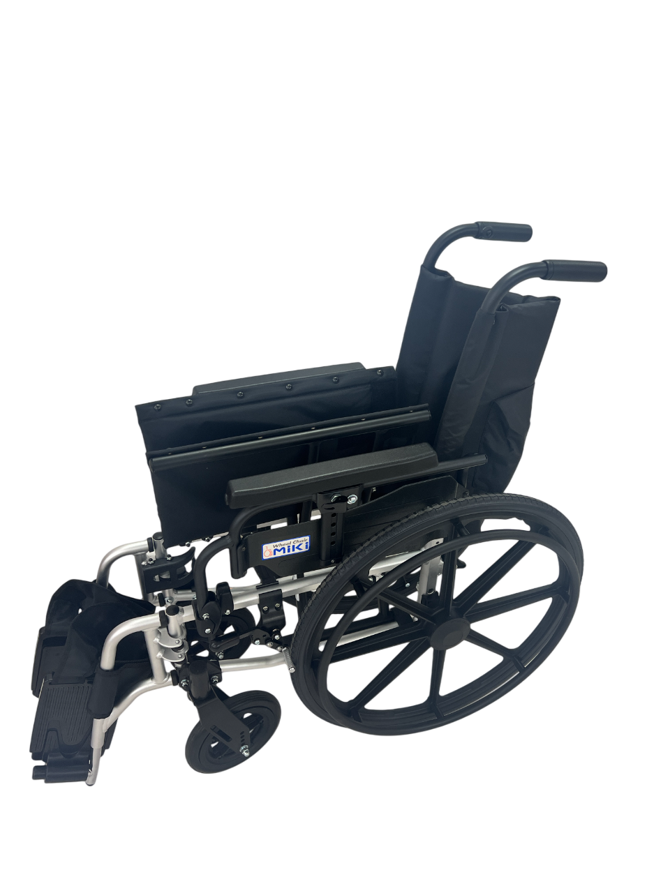 Japan's Miki KJP-5 ultra-wide wheelchair - high load-bearing and
