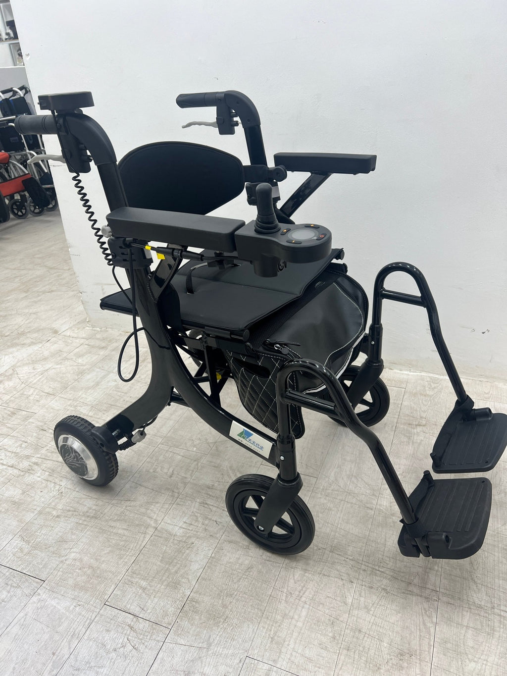 (陳列品)電動助行車_A - Mover電動助行車 _輕微使用痕跡 - 天天代步