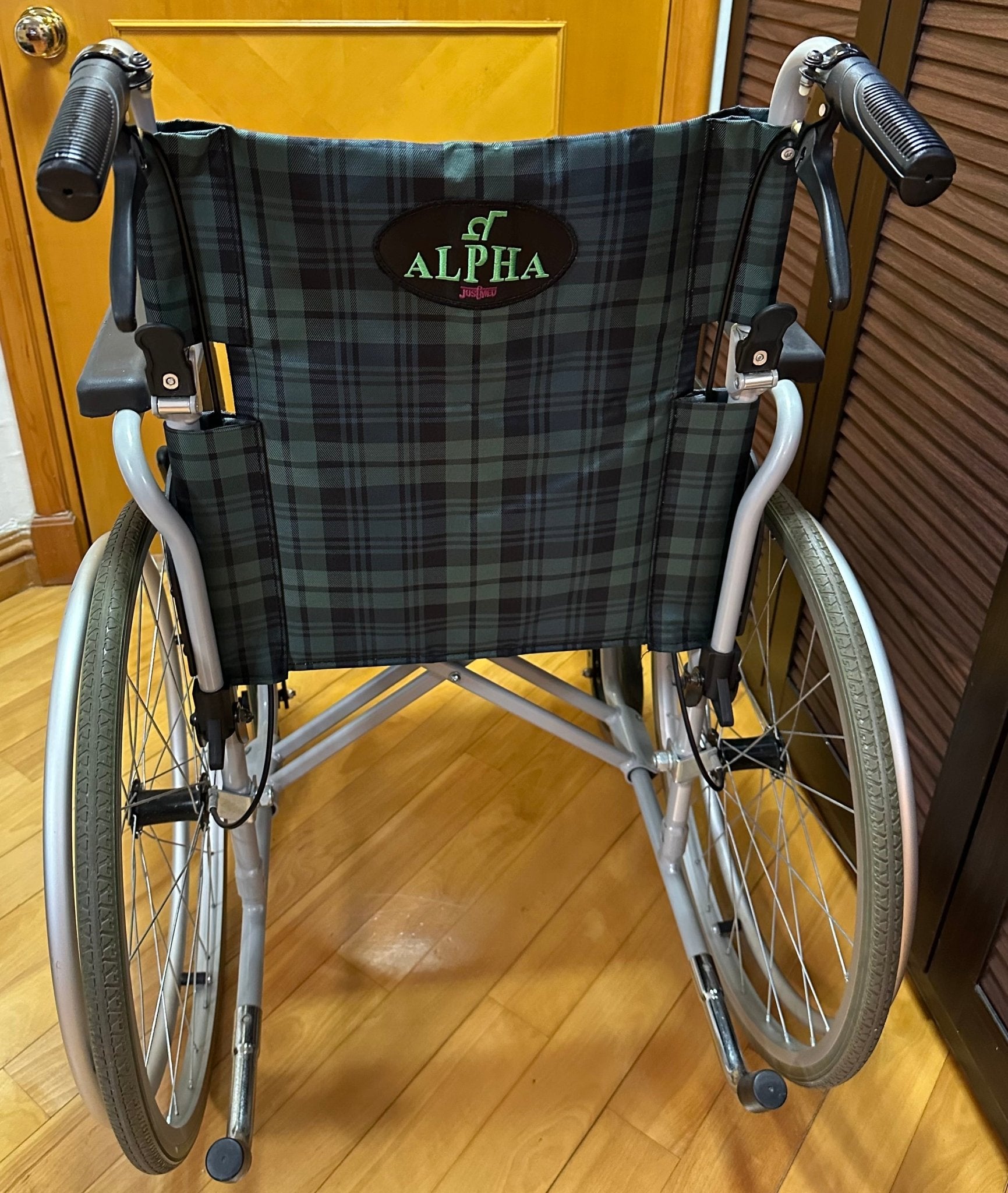 (二手)手動輪椅_ALP - AL2024SQHG - 18F - V1_功能良好但外觀有瑕疵（原價$1980） - 天天代步