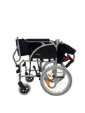 摺後尺寸僅長 68 x 闊 36 x 高 68 cm，上落的士或放入車尾箱更順暢、完美節省空間。