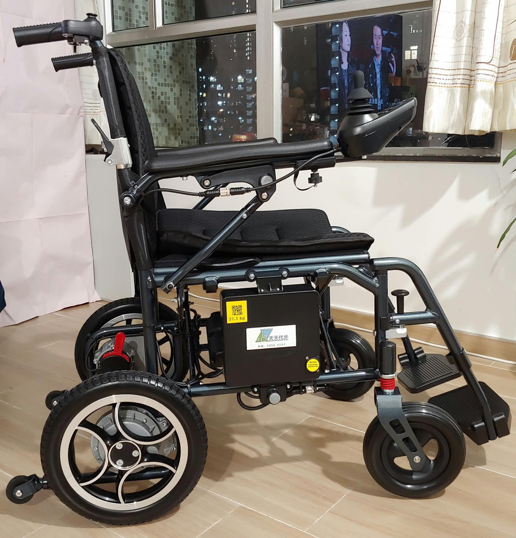 (Used) Manual wheelchair_ _ _Slight signs of use (Original price $)