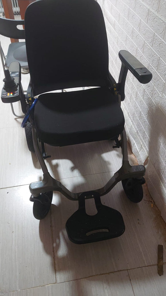 (二手)電動輪椅_輕微使用痕跡(原價$15000)