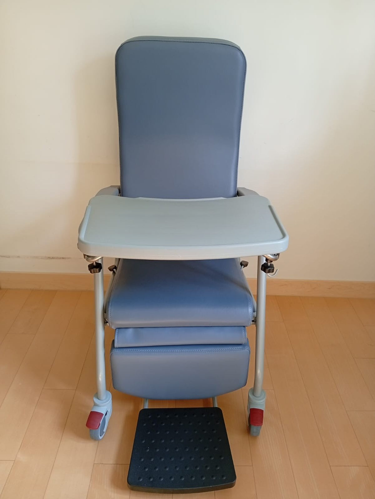 (二手)有輪傾斜高背椅_H-KC-RGC-2_全新未使用(原價$3500) 二手輪椅 |