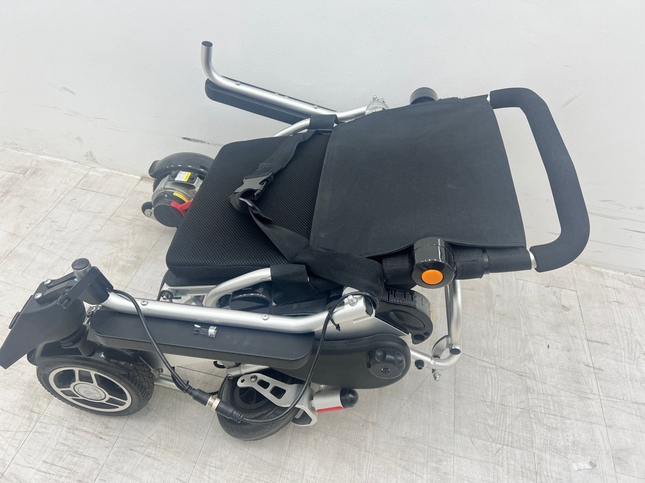 (陳列品)電動輪椅_「愛旅」電動輪椅 - KD Wheelchair_輕微使用痕跡 - 天天代步