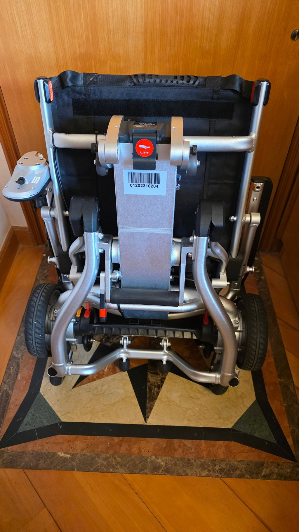 (二手)電動輪椅_美國 KDF Smartchair Travel (8 inch)_輕微使用痕跡(原價$16800) 二手輪椅 |