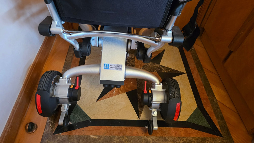 (二手)電動輪椅_美國 KDF Smartchair Travel (8 inch)_輕微使用痕跡(原價$16800) 二手輪椅 |