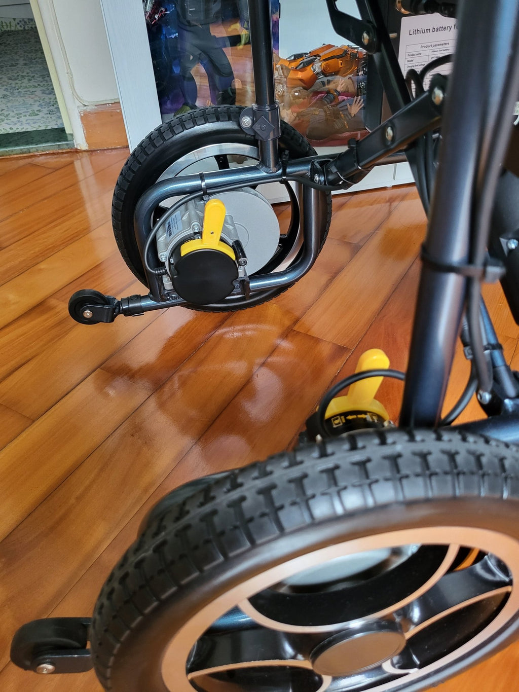 (二手)電動輪椅_LiteWheel Pro 極輕電動輪椅 (雙電池)_輕微使用痕跡(原價$13290) - 天天代步