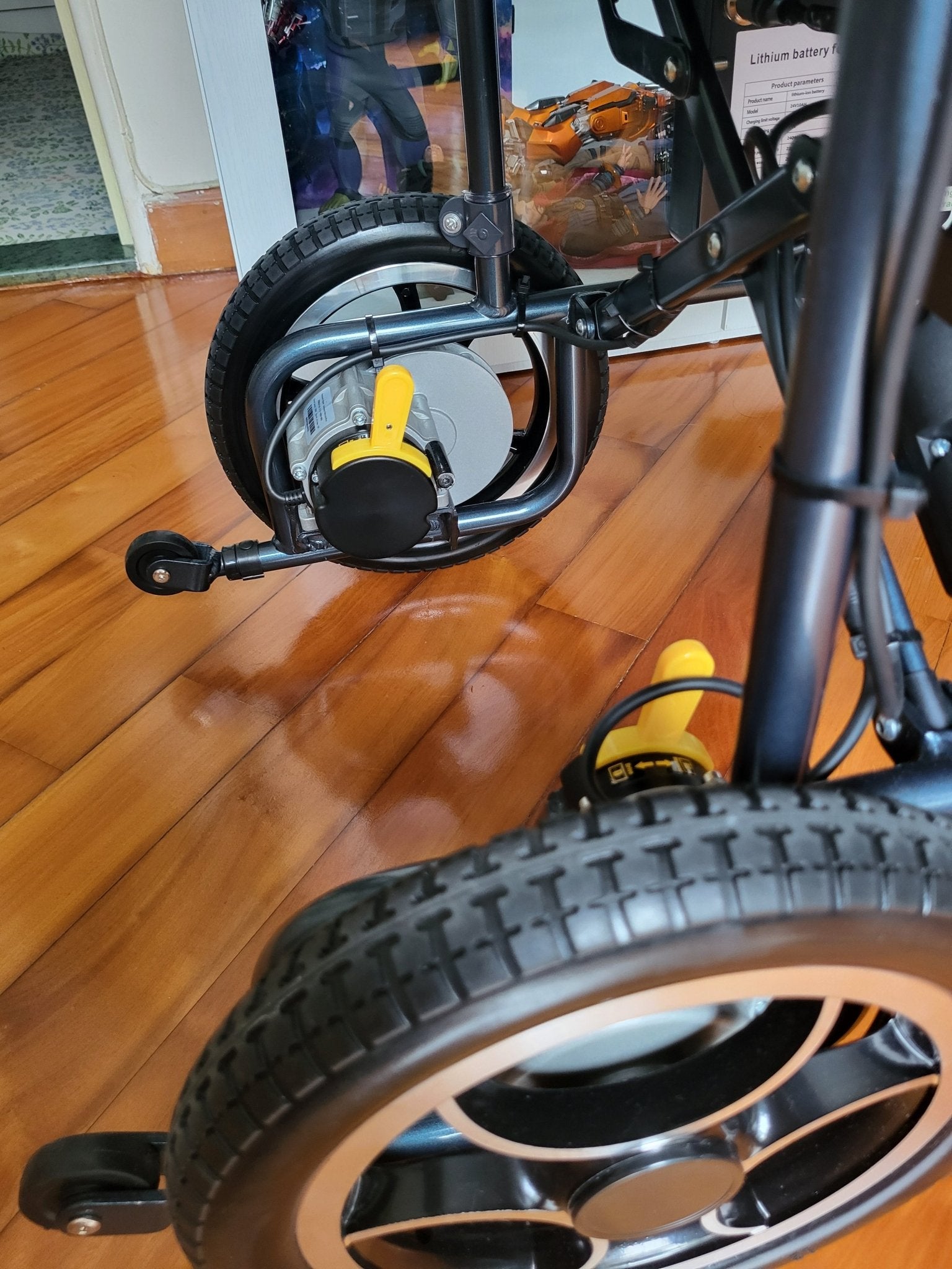 (二手)電動輪椅_LiteWheel Pro 極輕電動輪椅 (雙電池)_輕微使用痕跡(原價$13290) - 天天代步