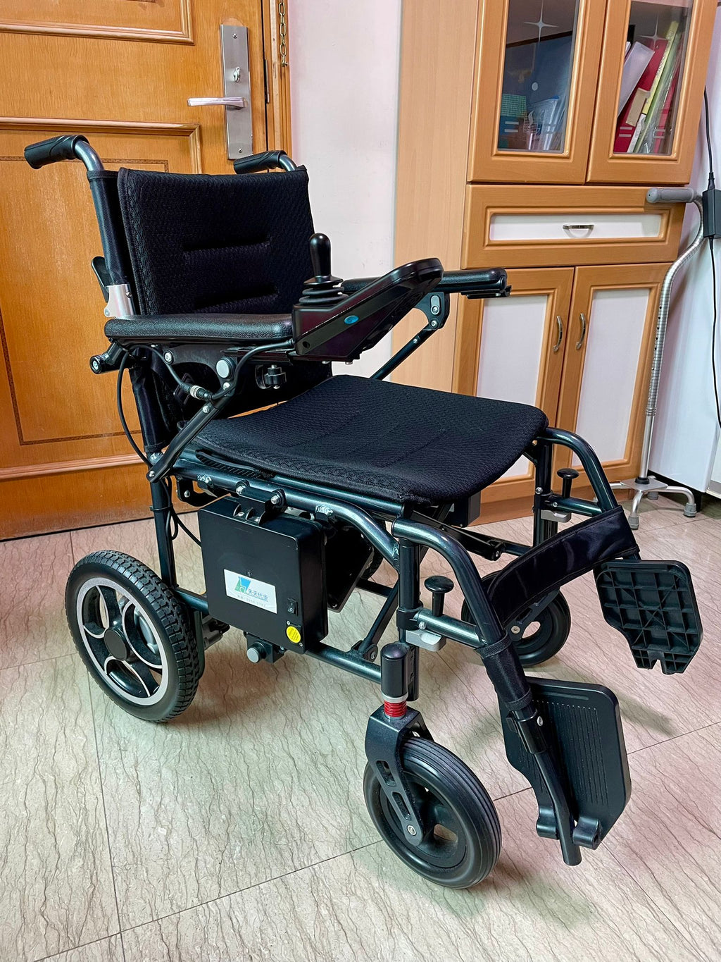 (二手)電動輪椅_LiteWheel Pro 極輕電動輪椅 (雙電池)_輕微使用痕跡(原價$15800) - 天天代步