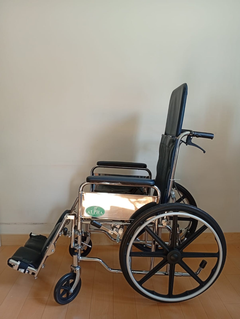 (二手)手動輪椅_ALPHA_ALP-RW1611P-F-V1_輕微使用痕跡(原價$3200)