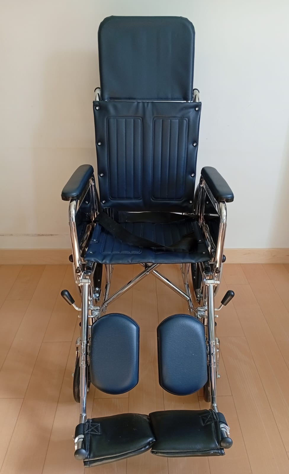(二手)手動輪椅_ALPHA_ALP-RW1611P-F-V1_輕微使用痕跡(原價$3200)